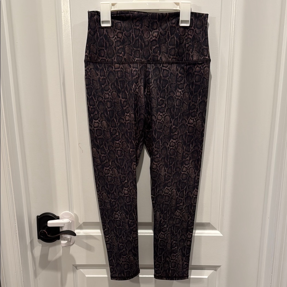 Evolution and Creation Brown and Black Leggings High Waist Performance